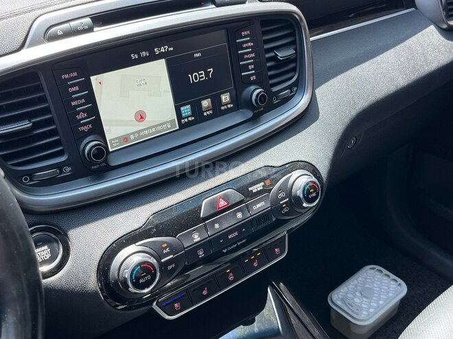 Kia Sorento-7