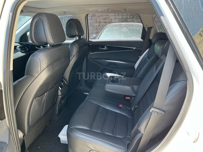 Kia Sorento-17