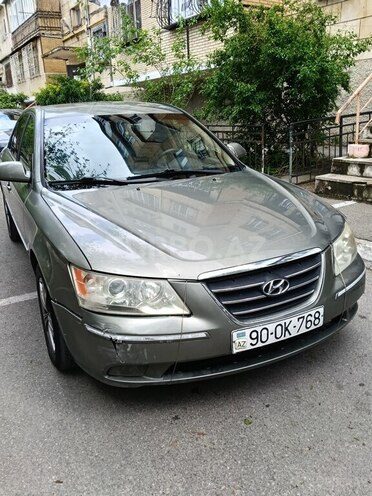 Hyundai Sonata-1