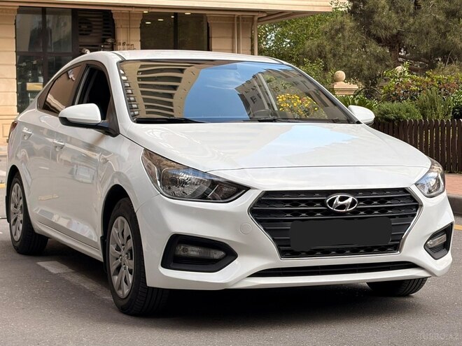 Hyundai Accent-9