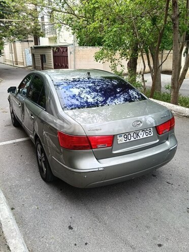 Hyundai Sonata-2