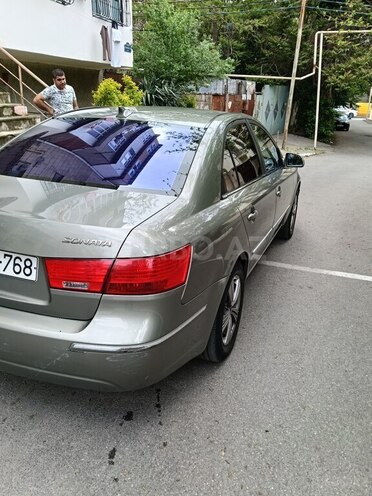 Hyundai Sonata-5