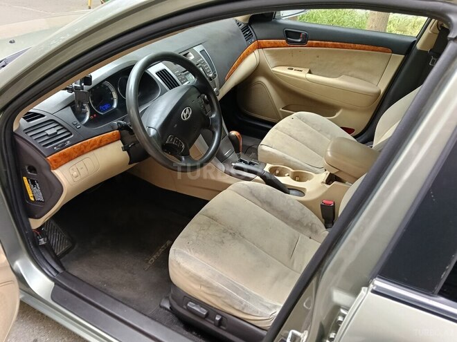 Hyundai Sonata-6