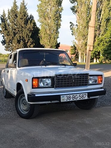 LADA (VAZ) 2107-2