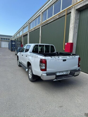 Mitsubishi L200-3