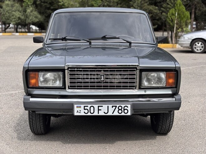 LADA (VAZ) 2107-2