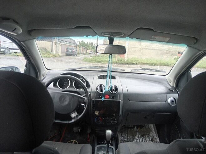 Chevrolet Aveo-8