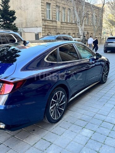 Hyundai Sonata-2