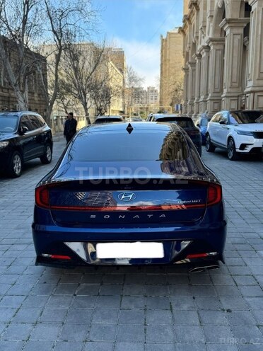 Hyundai Sonata-4