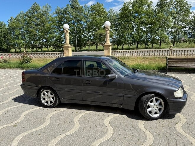 Mercedes C 200-6
