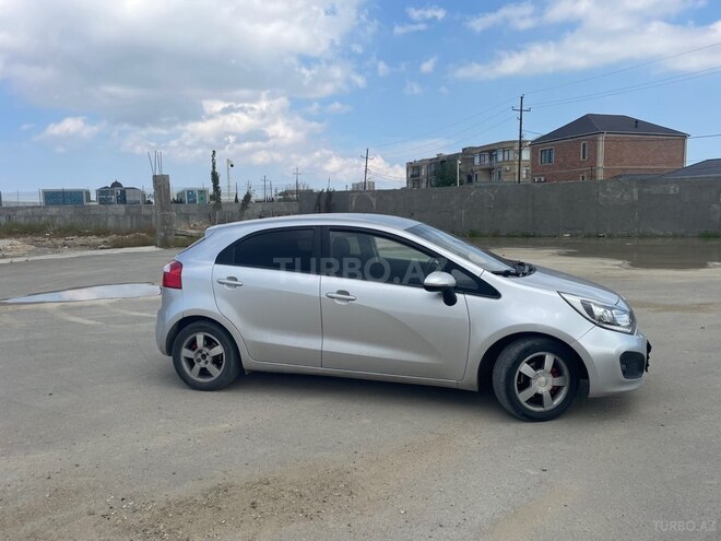 Kia Rio-6
