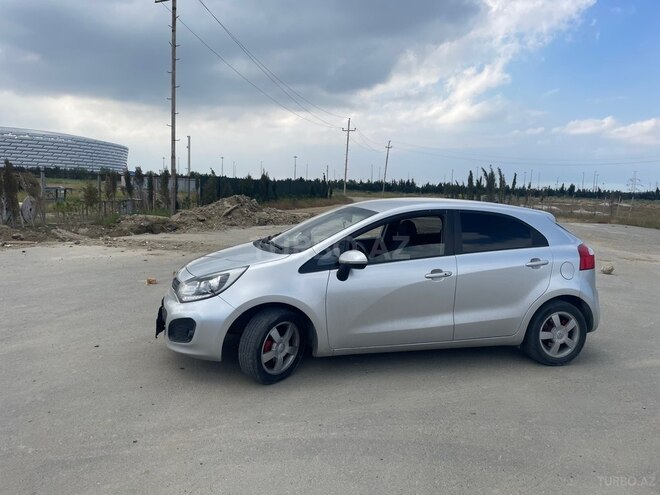 Kia Rio-7