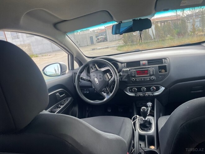 Kia Rio-12