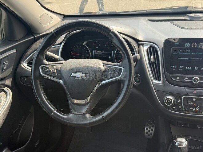 Chevrolet Malibu-12