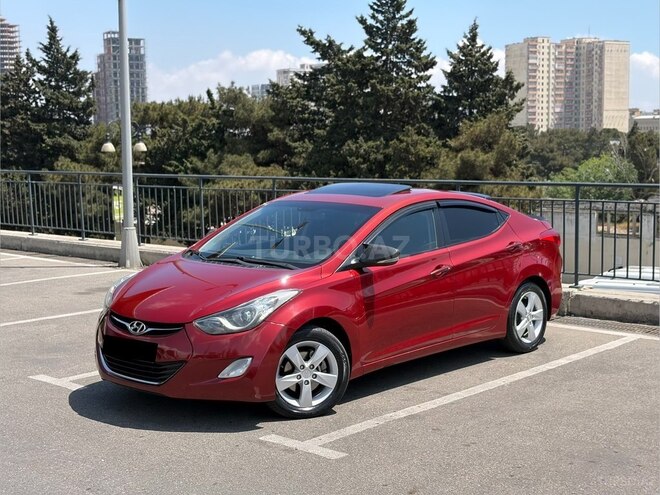 Hyundai Elantra-6