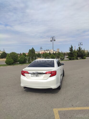 Toyota Camry-11