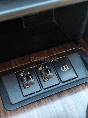 Toyota Camry-8