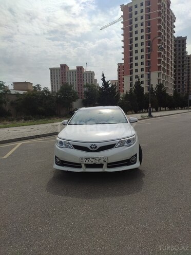 Toyota Camry-1