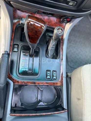 Toyota Land Cruiser-11