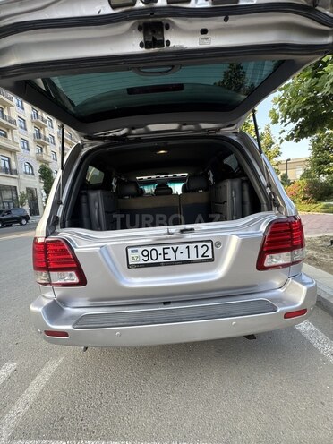 Toyota Land Cruiser-16
