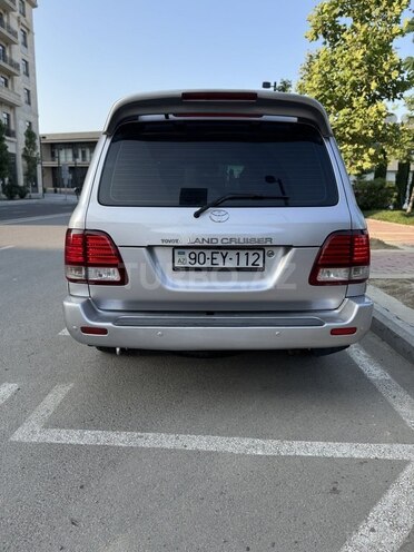 Toyota Land Cruiser-5
