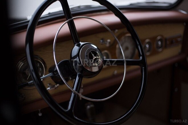 Mercedes 170 V-13