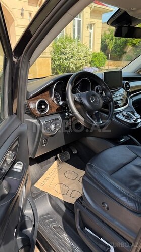 Mercedes V 250-7