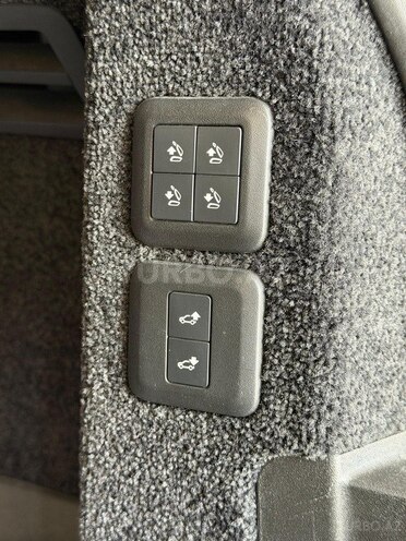 Land Rover Range Rover-22