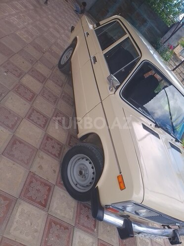 LADA (VAZ) 2106-5