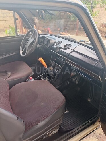 LADA (VAZ) 2106-7