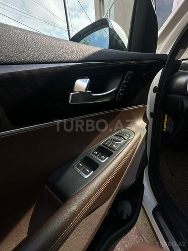 Kia Sorento-10