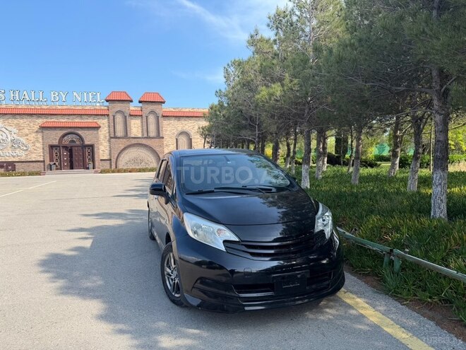 Nissan Note-1