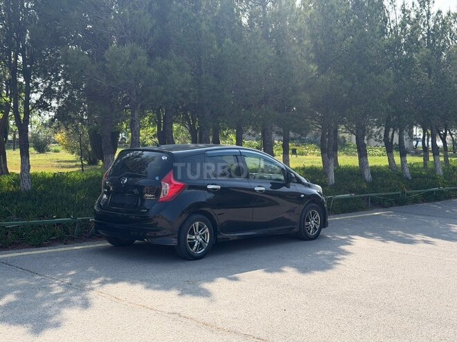 Nissan Note-7