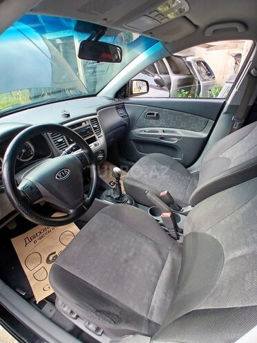 Kia Rio-18