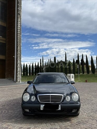 Mercedes E 240-9
