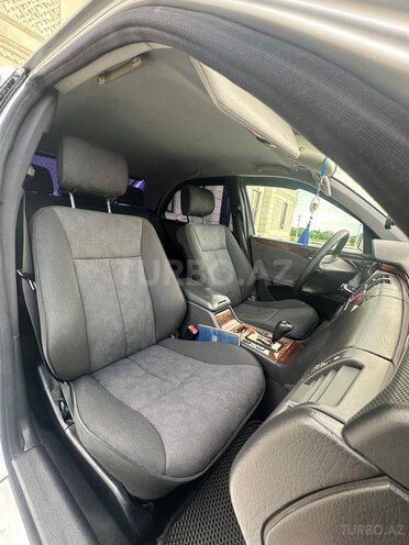 Mercedes E 240-15