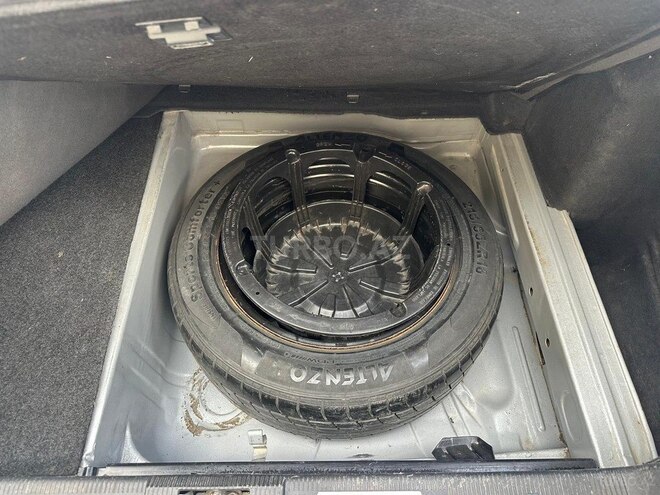 Mercedes E 240-18