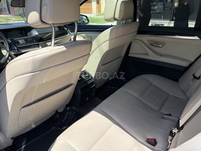 BMW 528-9
