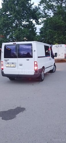Ford Transit-5