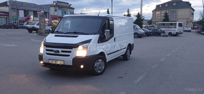 Ford Transit-1