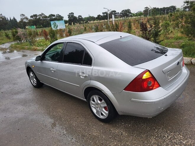 Ford Mondeo-15