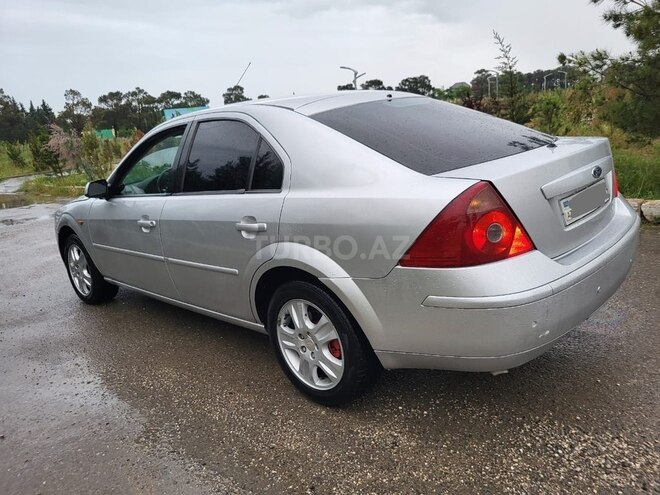 Ford Mondeo-11