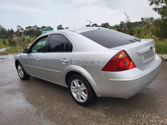 Ford Mondeo-13