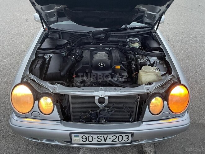 Mercedes E 240-15