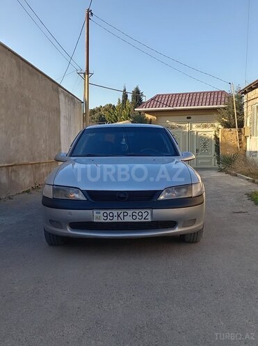 Opel Vectra-1