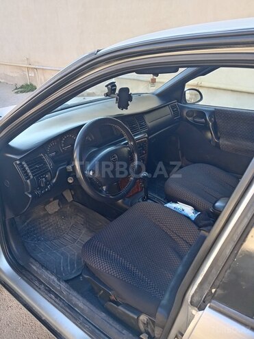 Opel Vectra-7