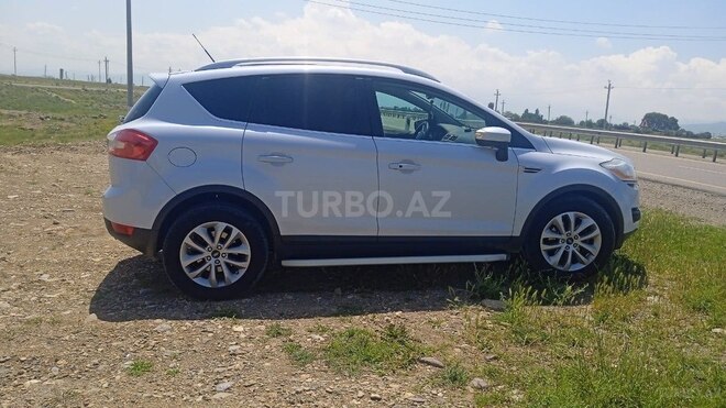 Ford Kuga-8