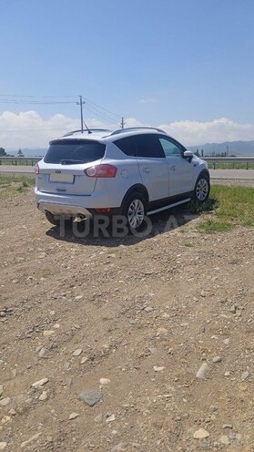 Ford Kuga-12