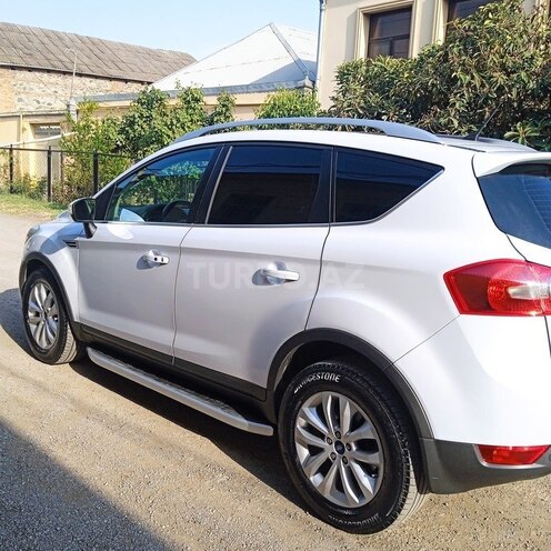 Ford Kuga-6