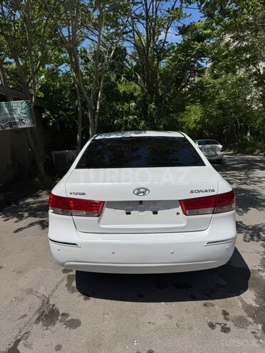 Hyundai Sonata-4